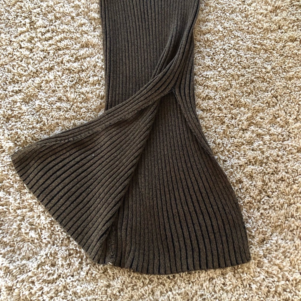 Rock & Republic Ribbed Tunic Sweater Top - Picture 5 of 8